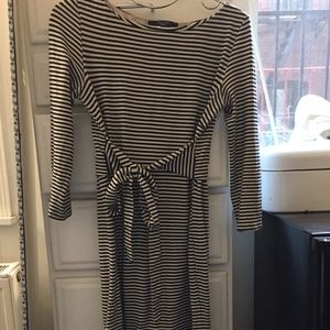 Classic striped knit shirtdress with tie